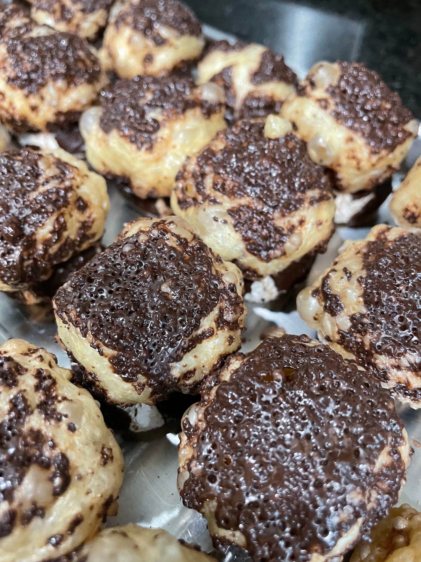Crunchy Chocolate Caramel Bites